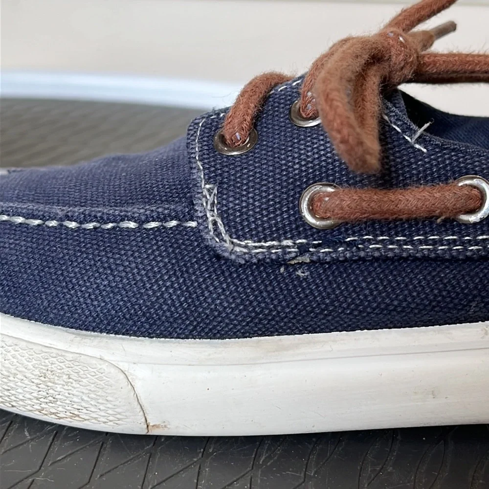 Cat‎ & Jack Boy slip on Boat shoes size 1